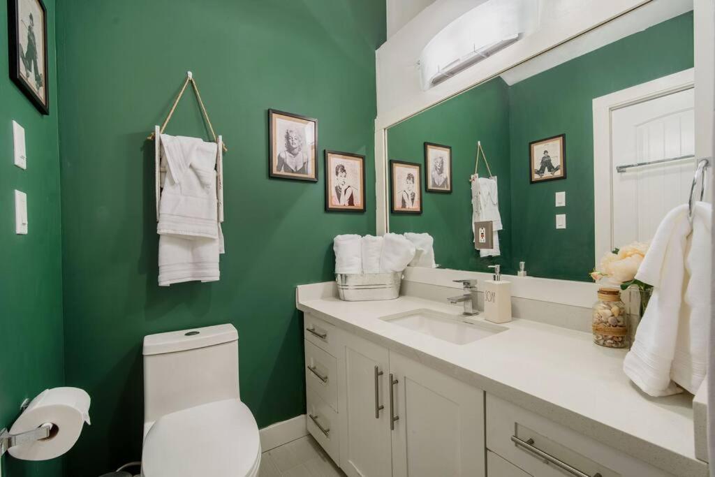King Garden Suite/20 Mins To Dwntwn Vancouvr/Petok Северный Ванкувер Экстерьер фото